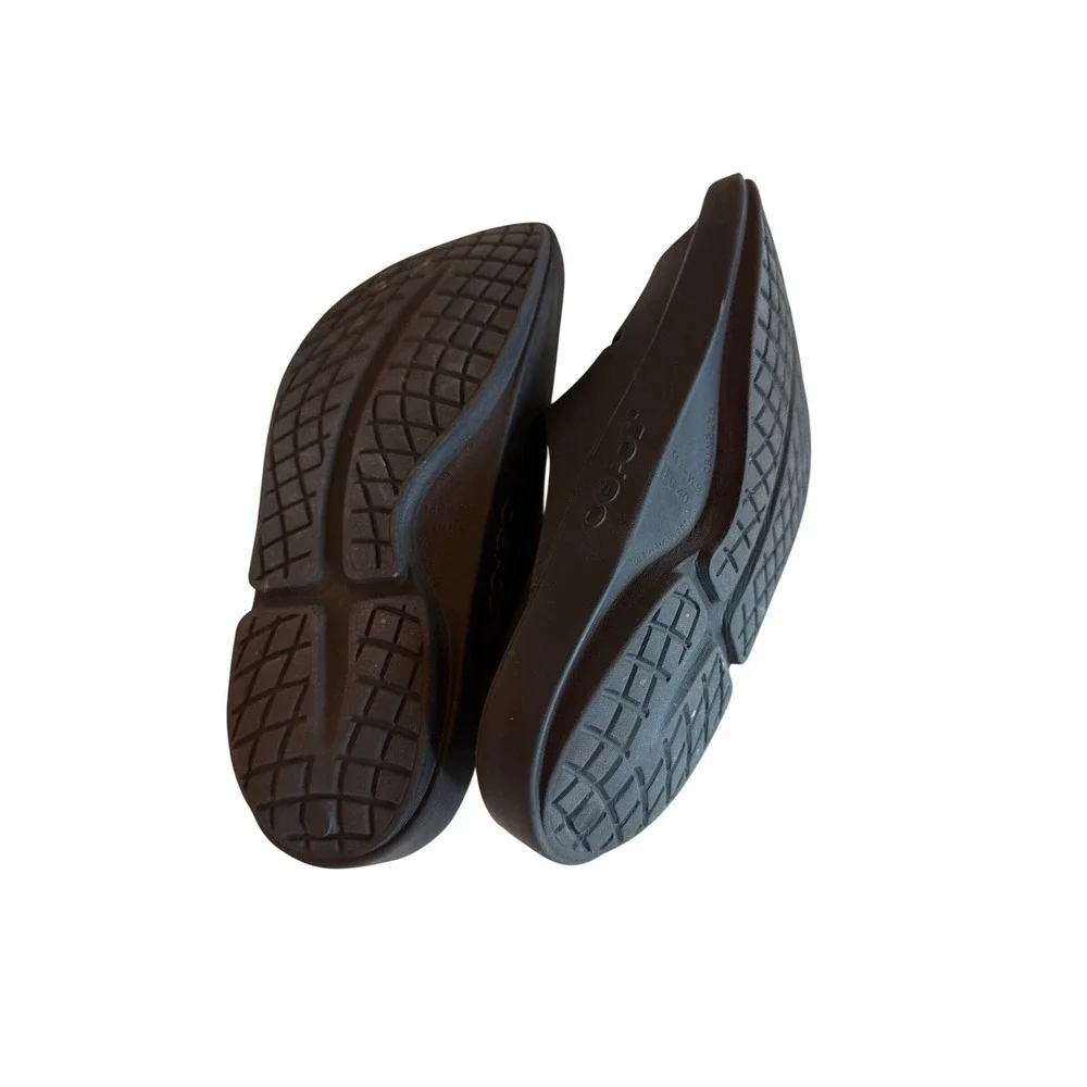 OOFOS Slide Sandals Black OOahh Recovery Athletic Comfort Mens 7 Womens 9 EU 40